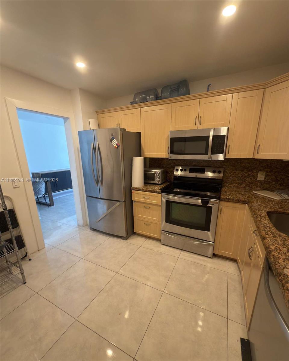 2851 NE 183rd St #212E Aventura, FL 33160