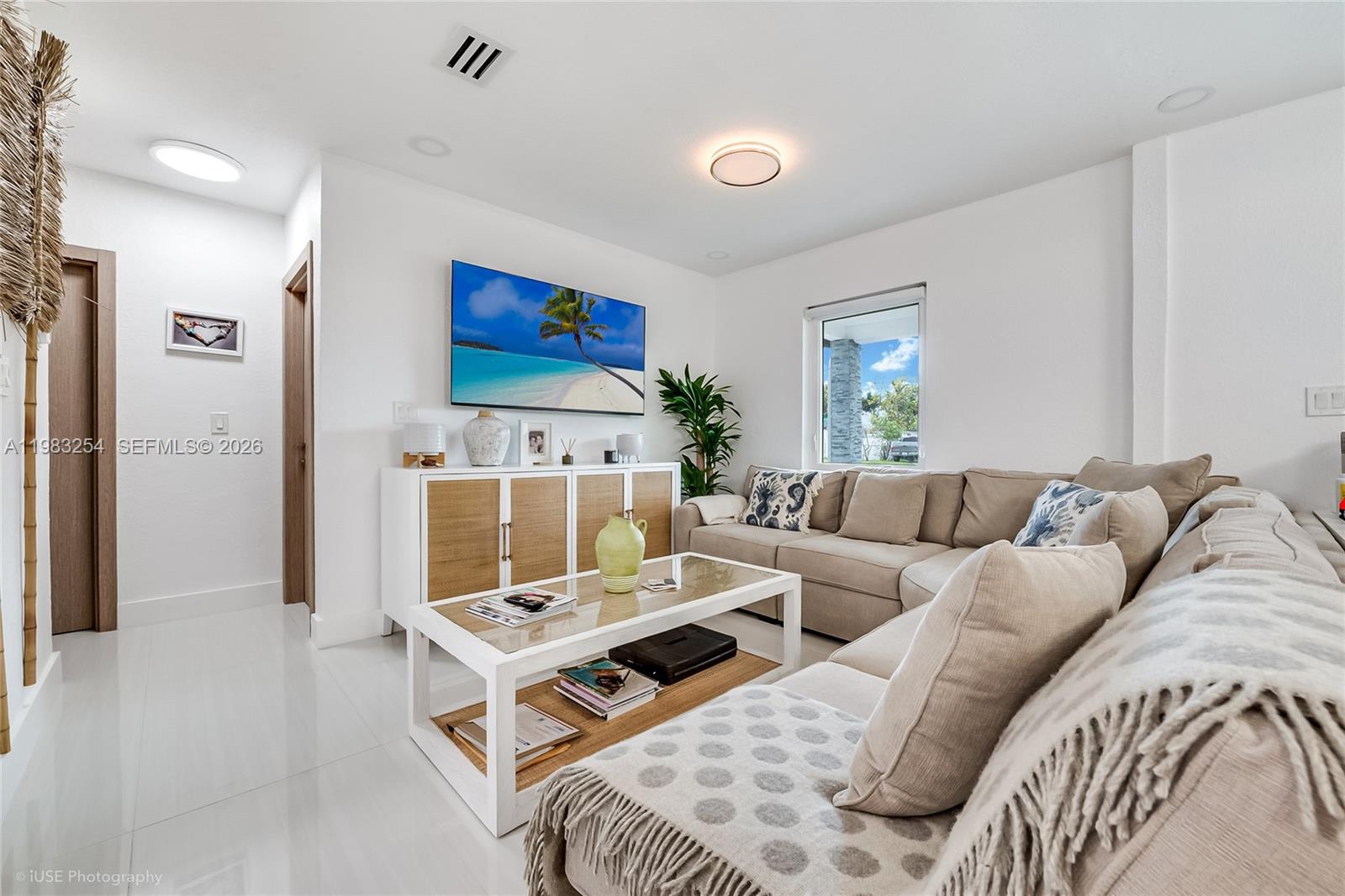 7235 SW 39th St Miami, FL 33155