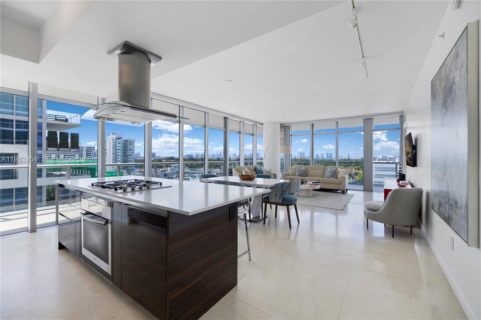 3737 Collins Ave #S-803 Miami Beach, FL 33140