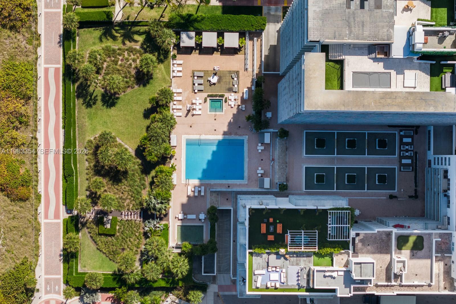 3737 Collins Ave #S-803 Miami Beach, FL 33140