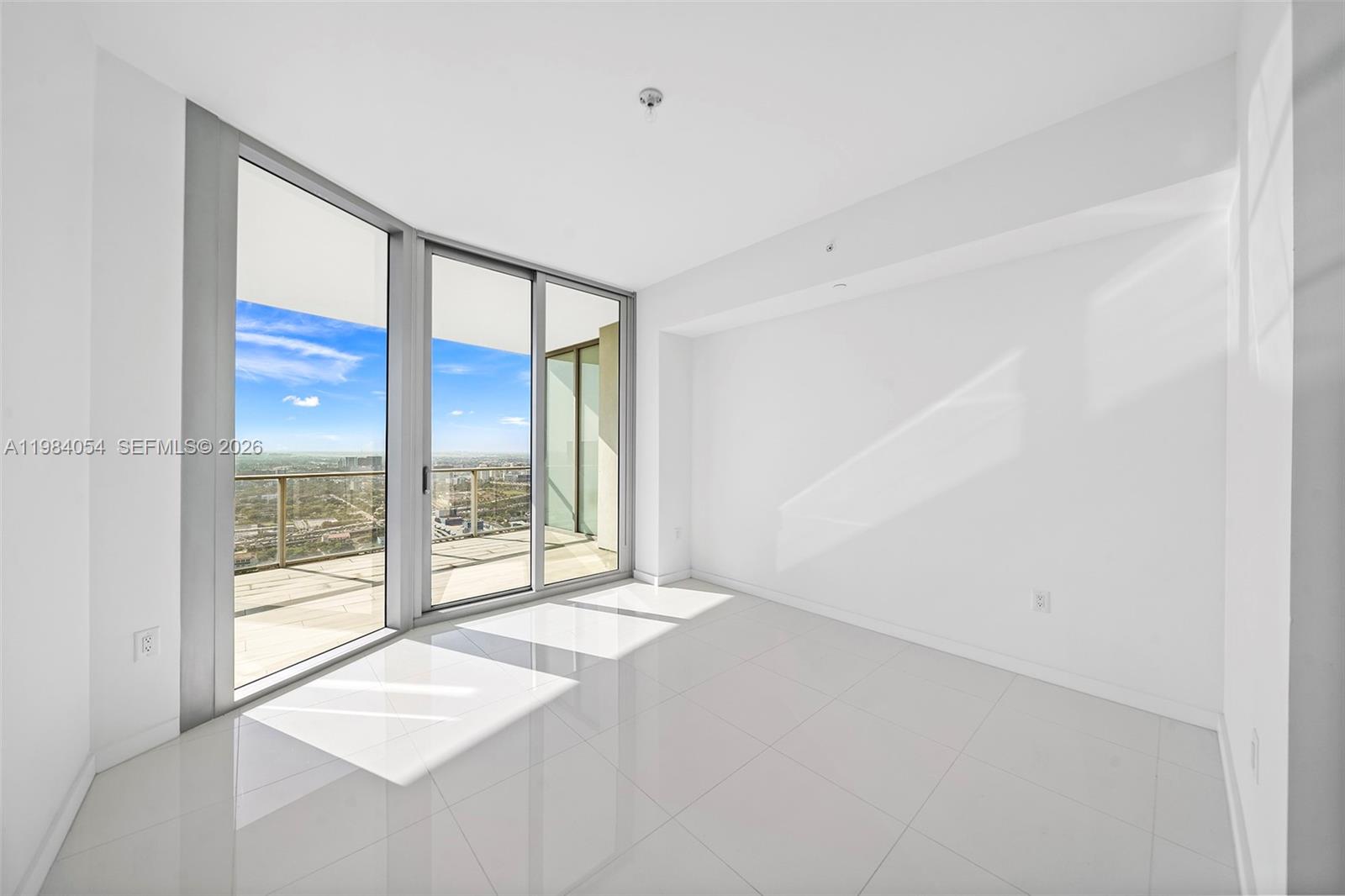 image Paramount Miami Worldcenter10