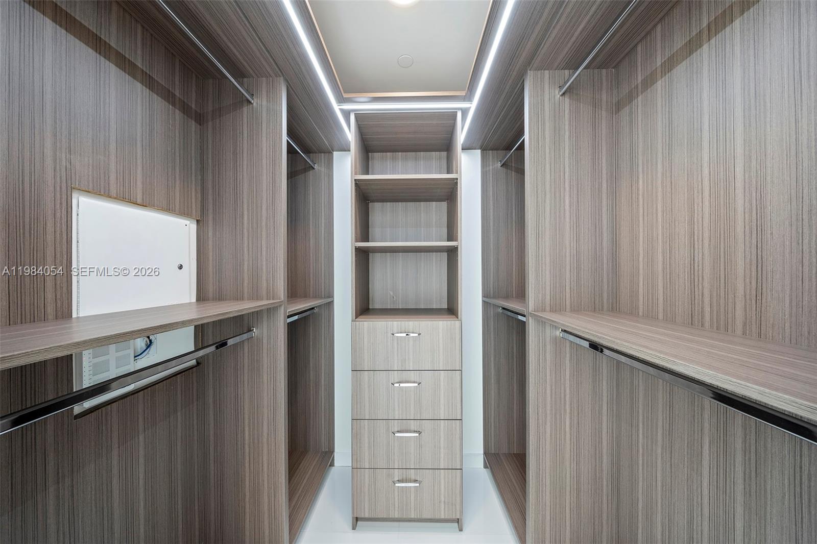 image Paramount Miami Worldcenter14