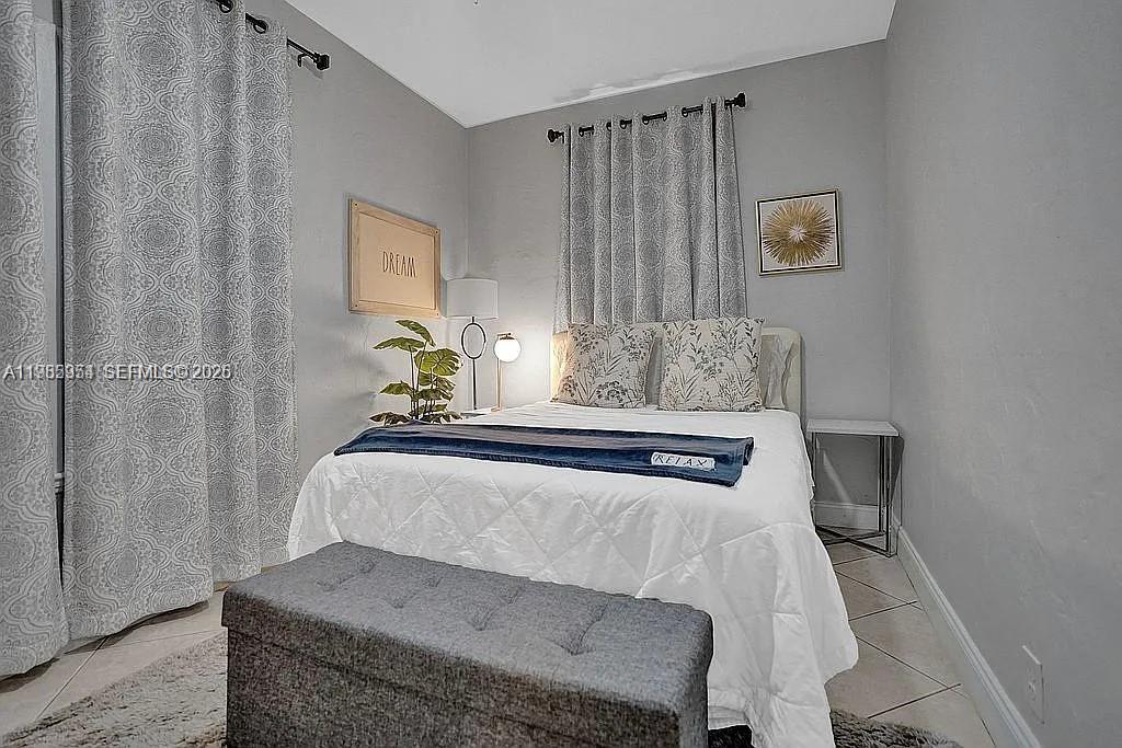 8900 Harding Ave Surfside, FL 33154