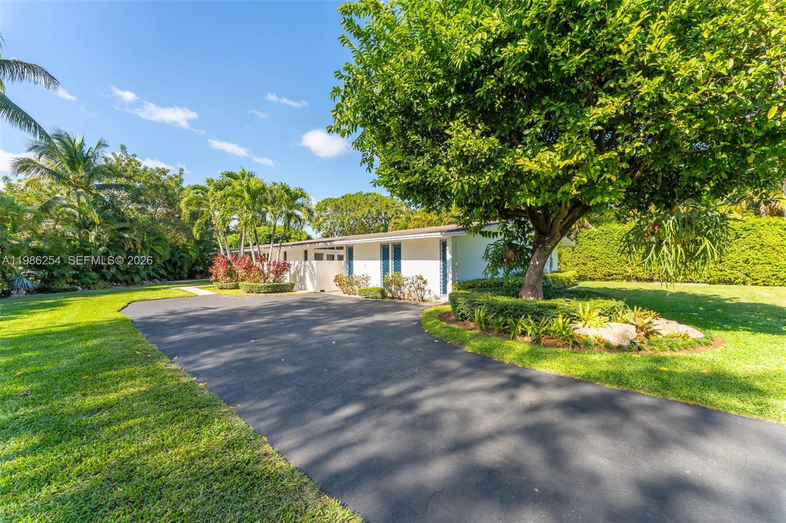 12950 SW 67th Ave Pinecrest, FL 33156