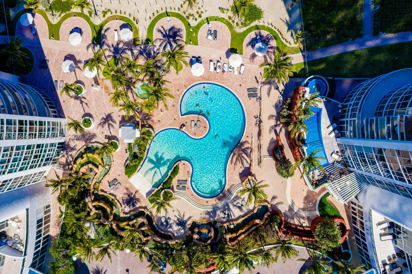 18001 Collins Ave #907