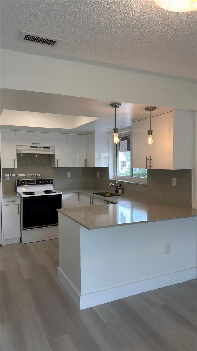 11163 NW 7th St #201-19