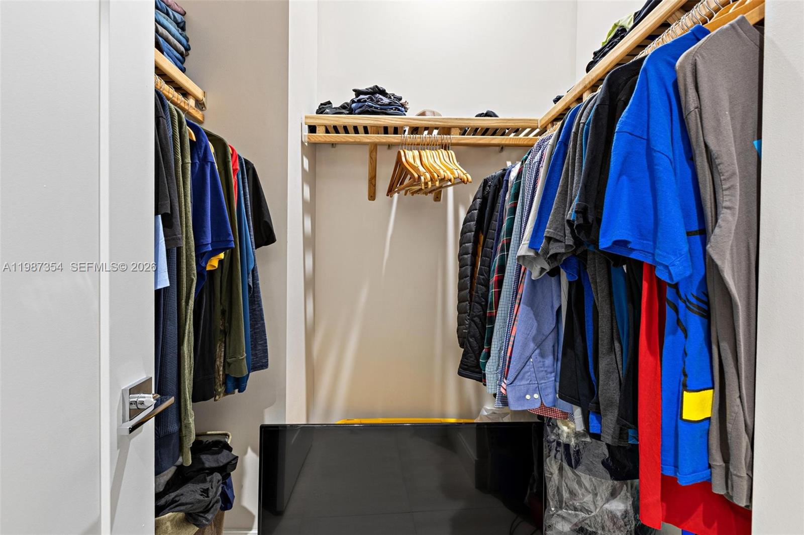 8225 NW 43rd St Doral, FL 33166