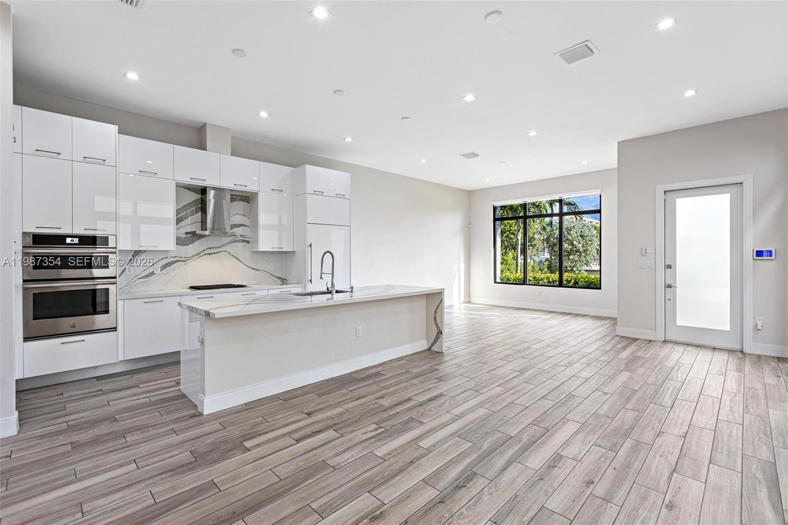 8225 NW 43rd St Doral, FL 33166