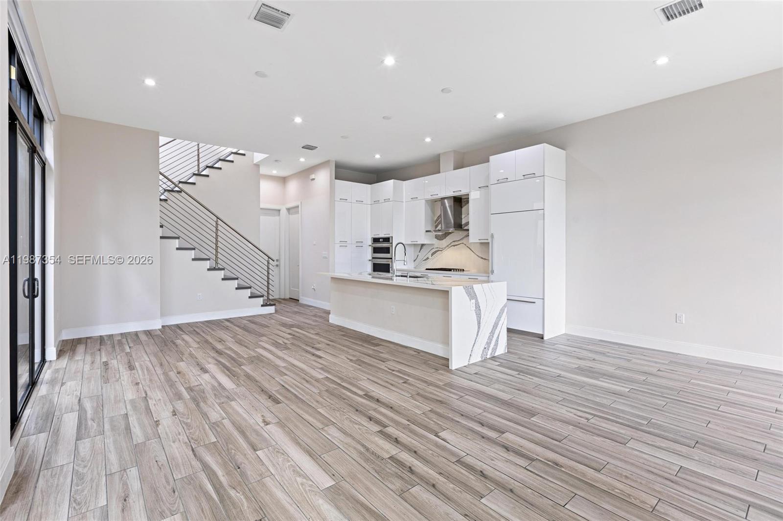 8225 NW 43rd St Doral, FL 33166