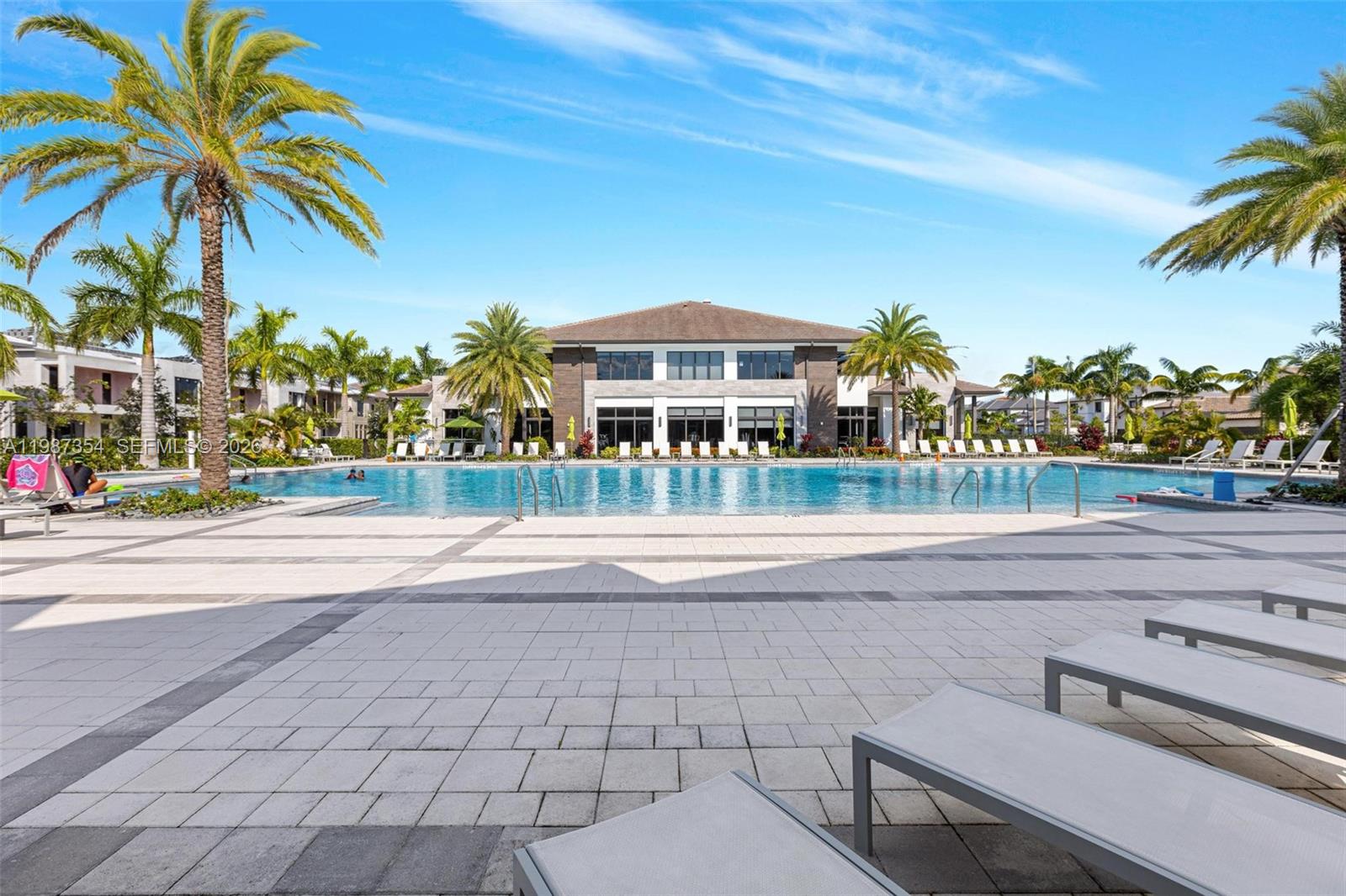 8225 NW 43rd St Doral, FL 33166