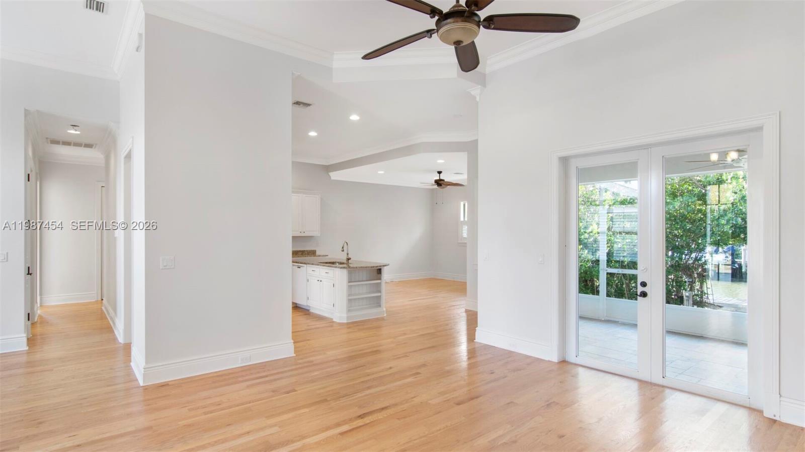 2135 Island Dr Vero Beach, FL 32963