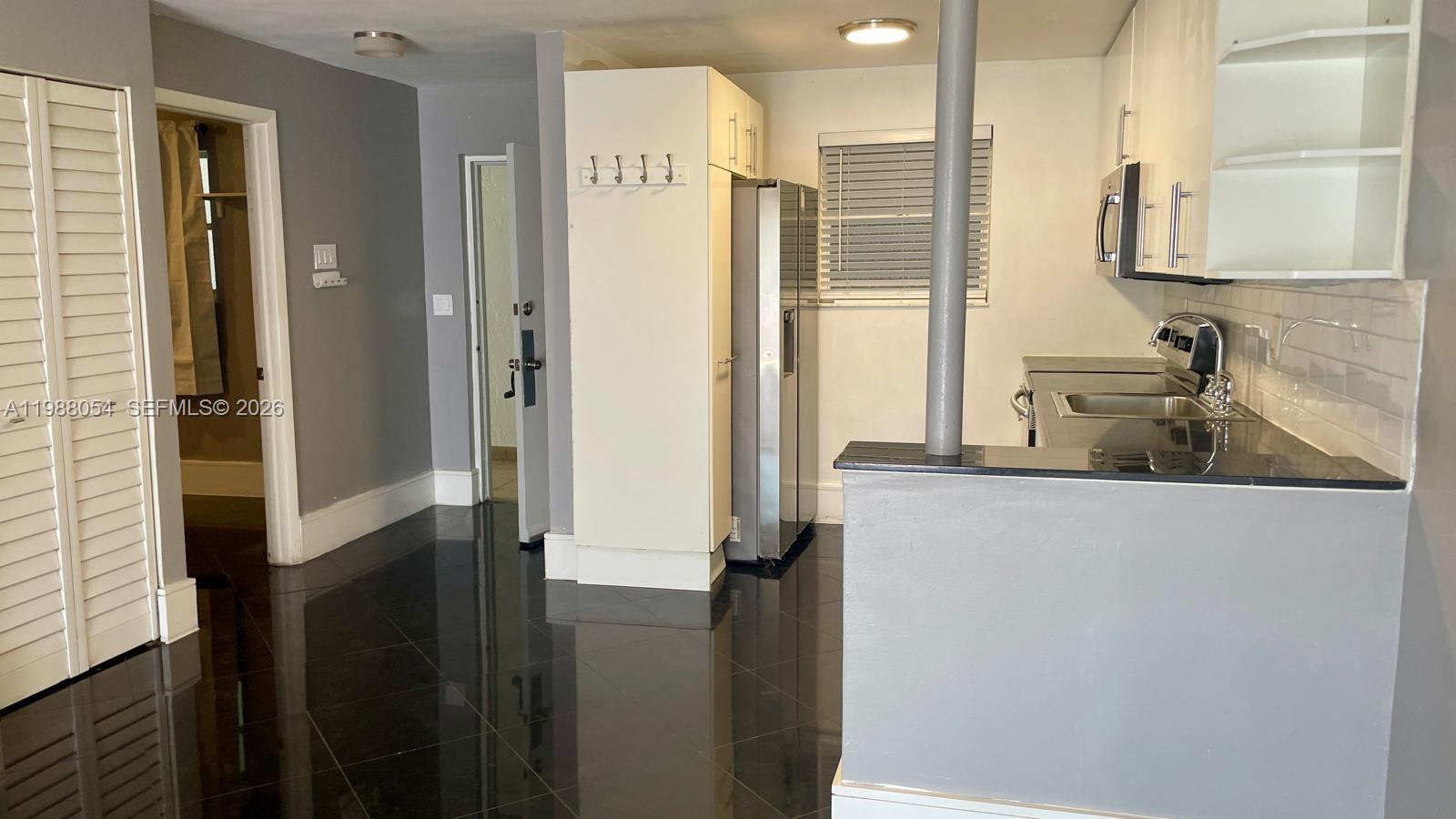 3944 NE 167th St #106 North Miami Beach, FL 33160