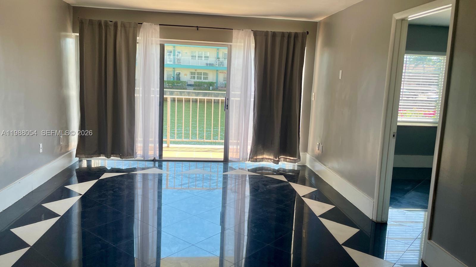 3944 NE 167th St #106 North Miami Beach, FL 33160