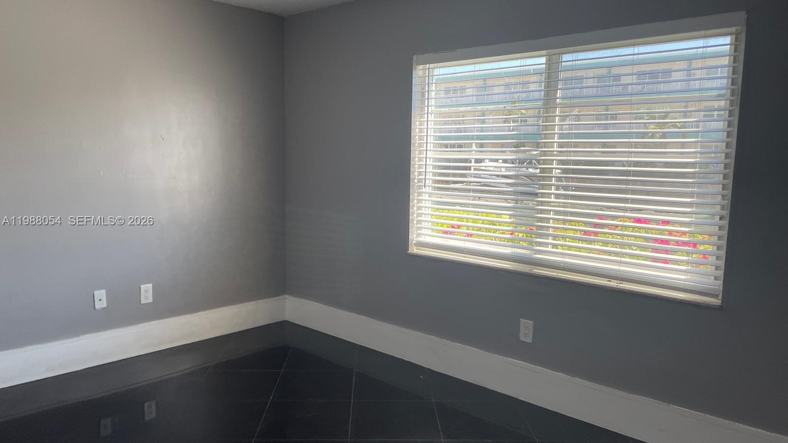 3944 NE 167th St #106 North Miami Beach, FL 33160