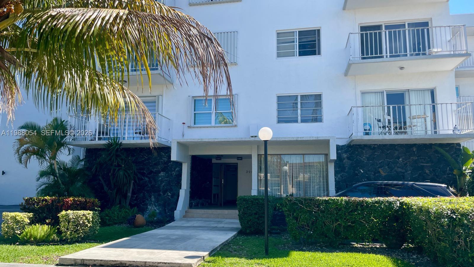 3944 NE 167th St #106 North Miami Beach, FL 33160