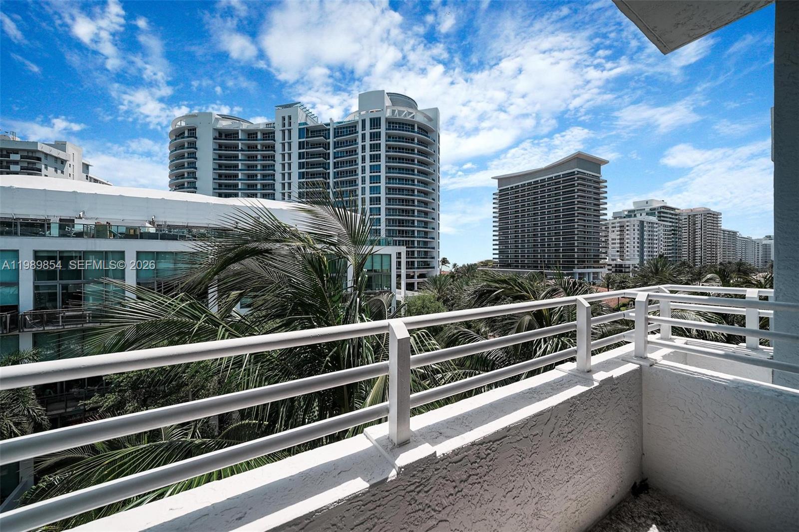 5970 Indian Crk Dr #PH-4 Miami Beach, FL 33140