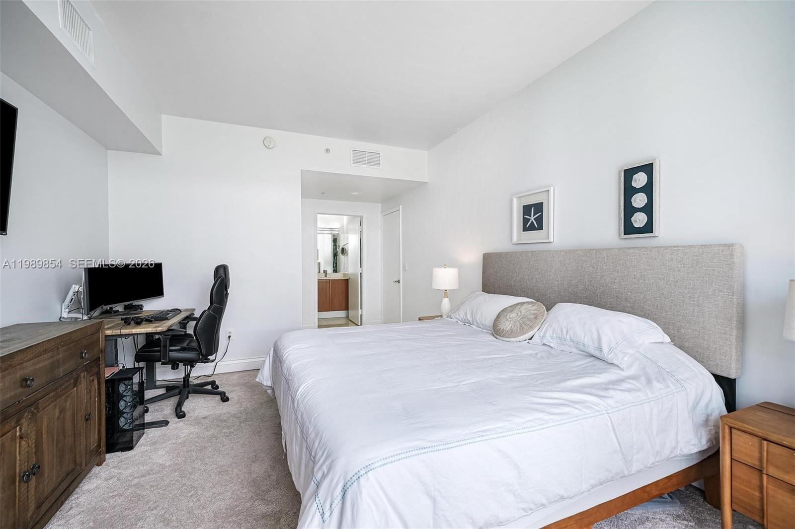 5970 Indian Crk Dr #PH-4 Miami Beach, FL 33140