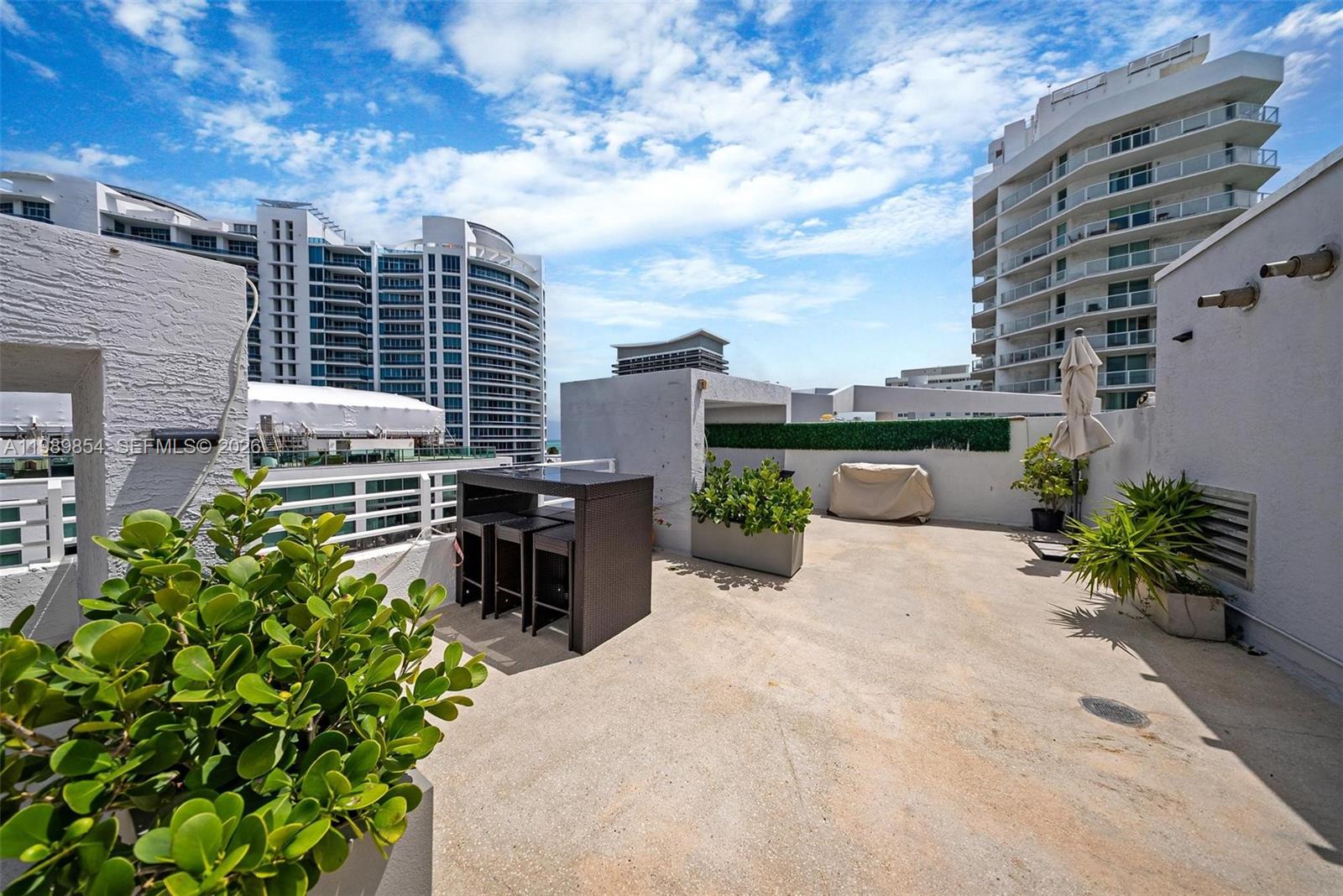 5970 Indian Crk Dr #PH-4 Miami Beach, FL 33140