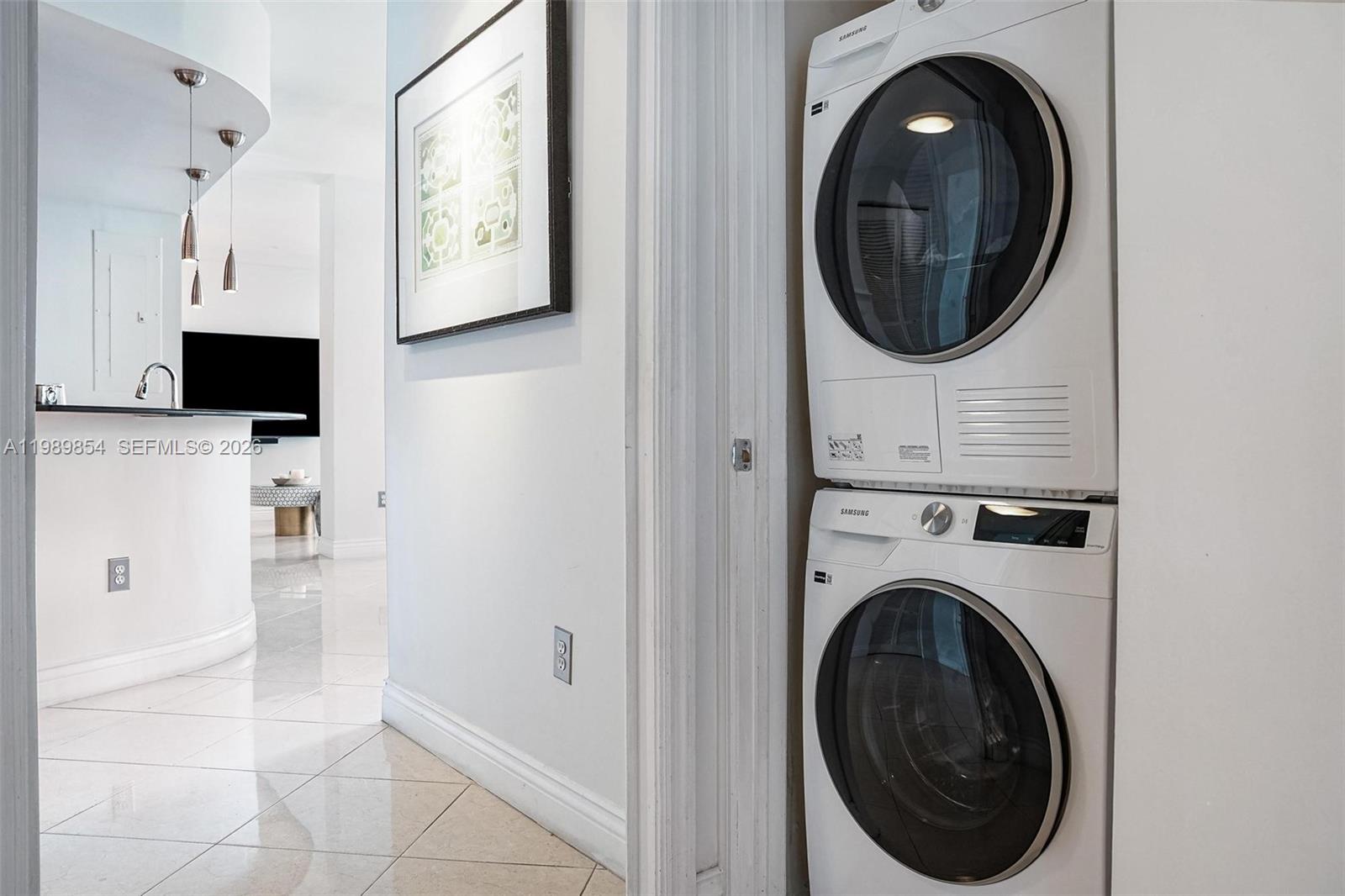 5970 Indian Crk Dr #PH-4 Miami Beach, FL 33140