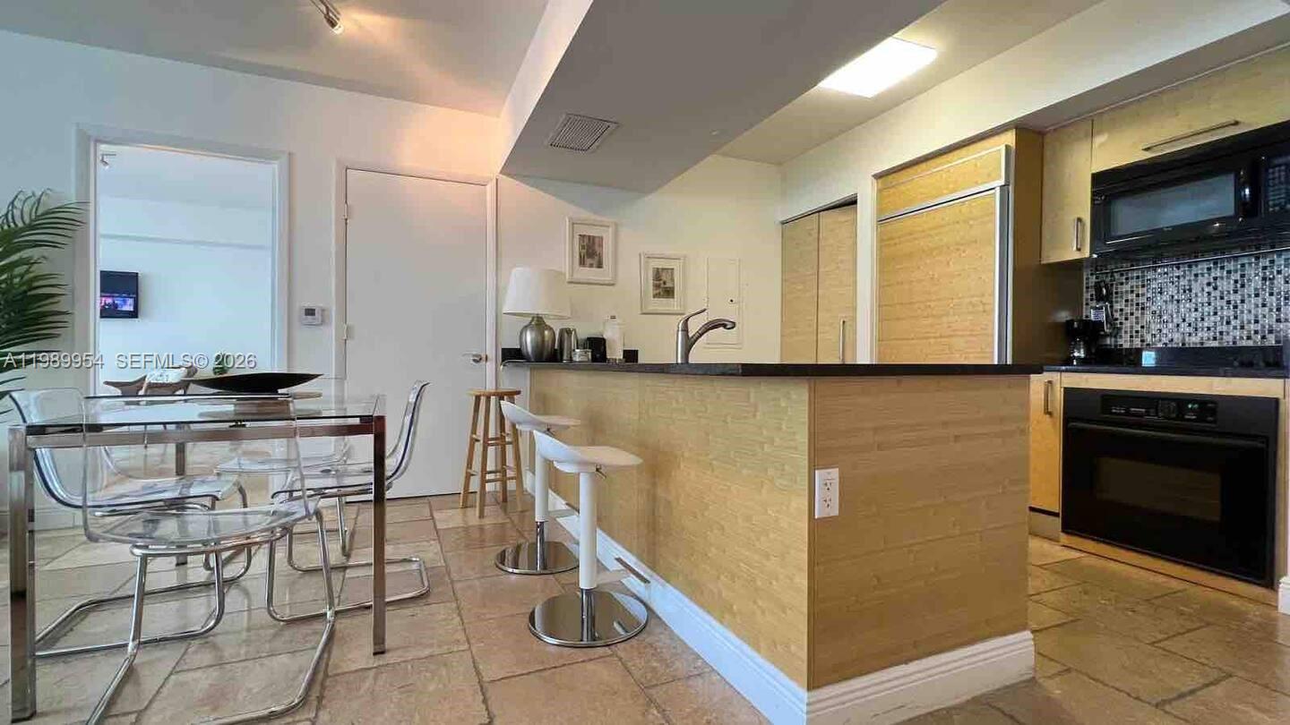 1830 S Ocean Dr #4010 Hallandale Beach, FL 33009