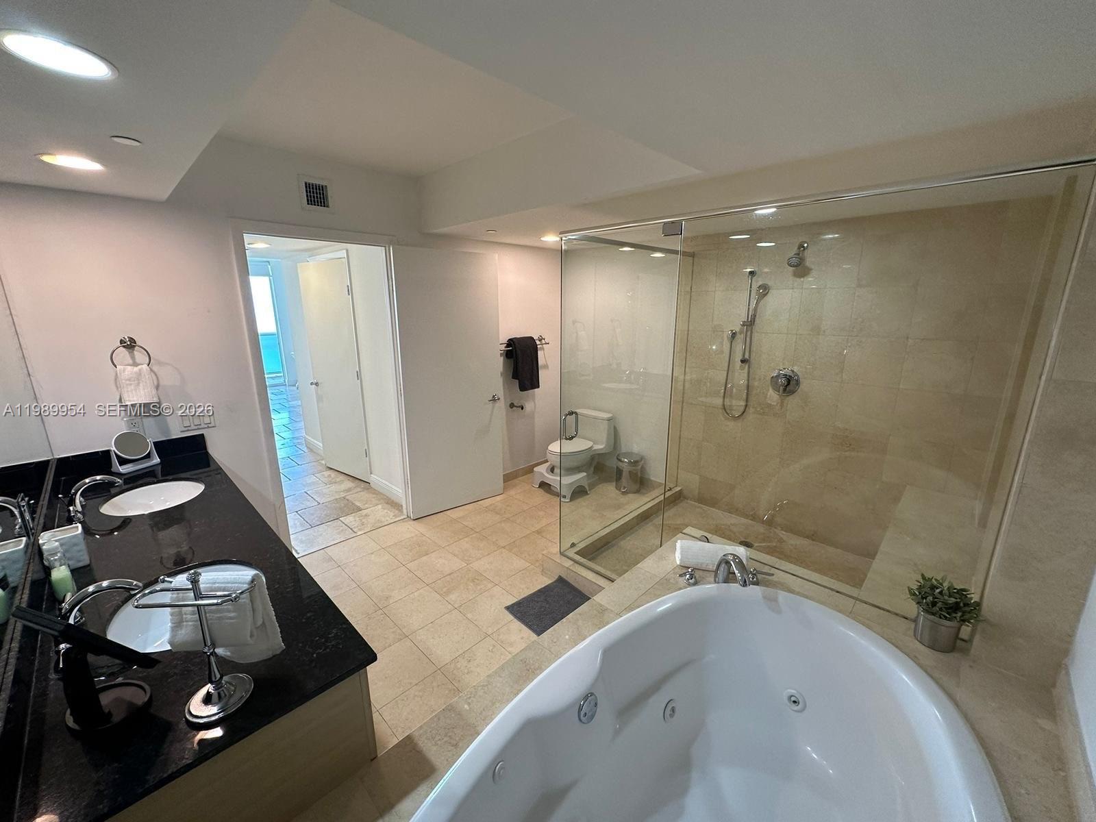 1830 S Ocean Dr #4010 Hallandale Beach, FL 33009