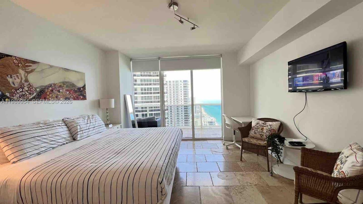 1830 S Ocean Dr #4010 Hallandale Beach, FL 33009
