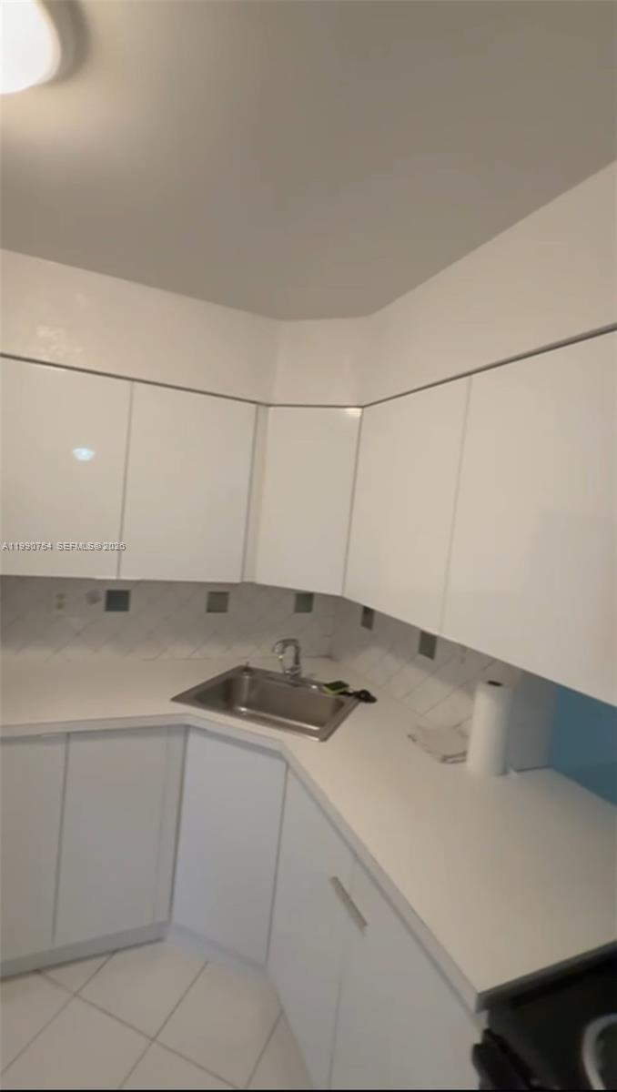 1550 NE 191st St #108-B