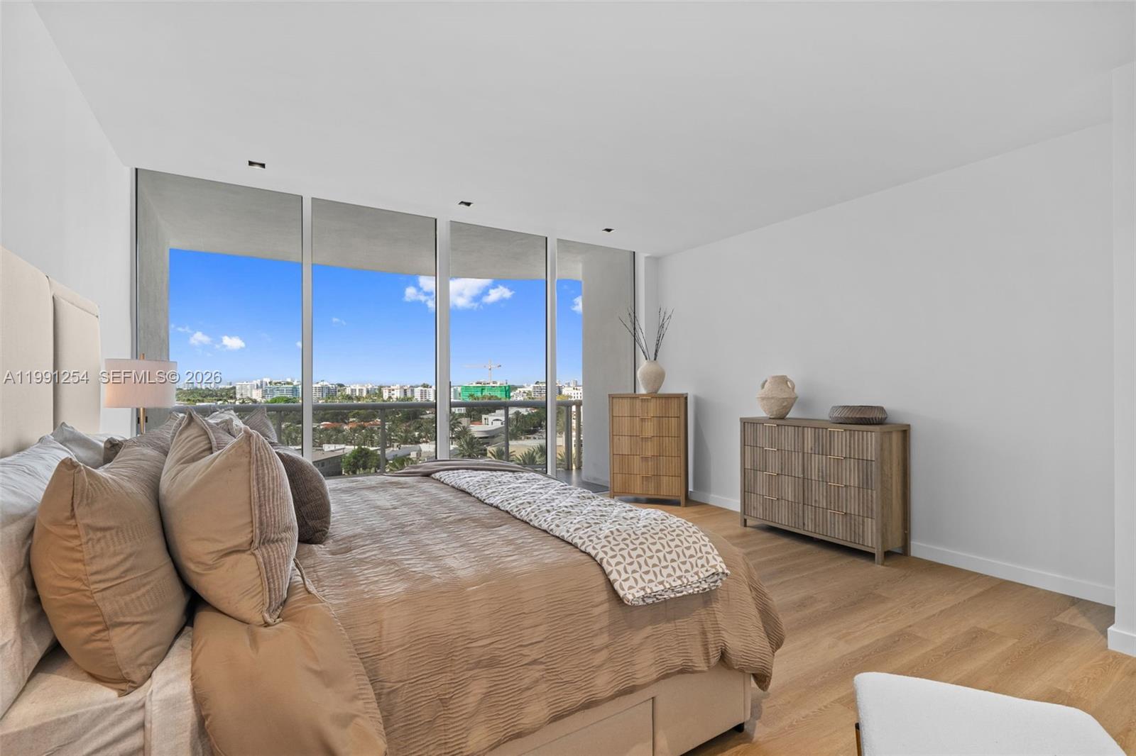 9601 Collins Ave #808 Bal Harbour, FL 33154