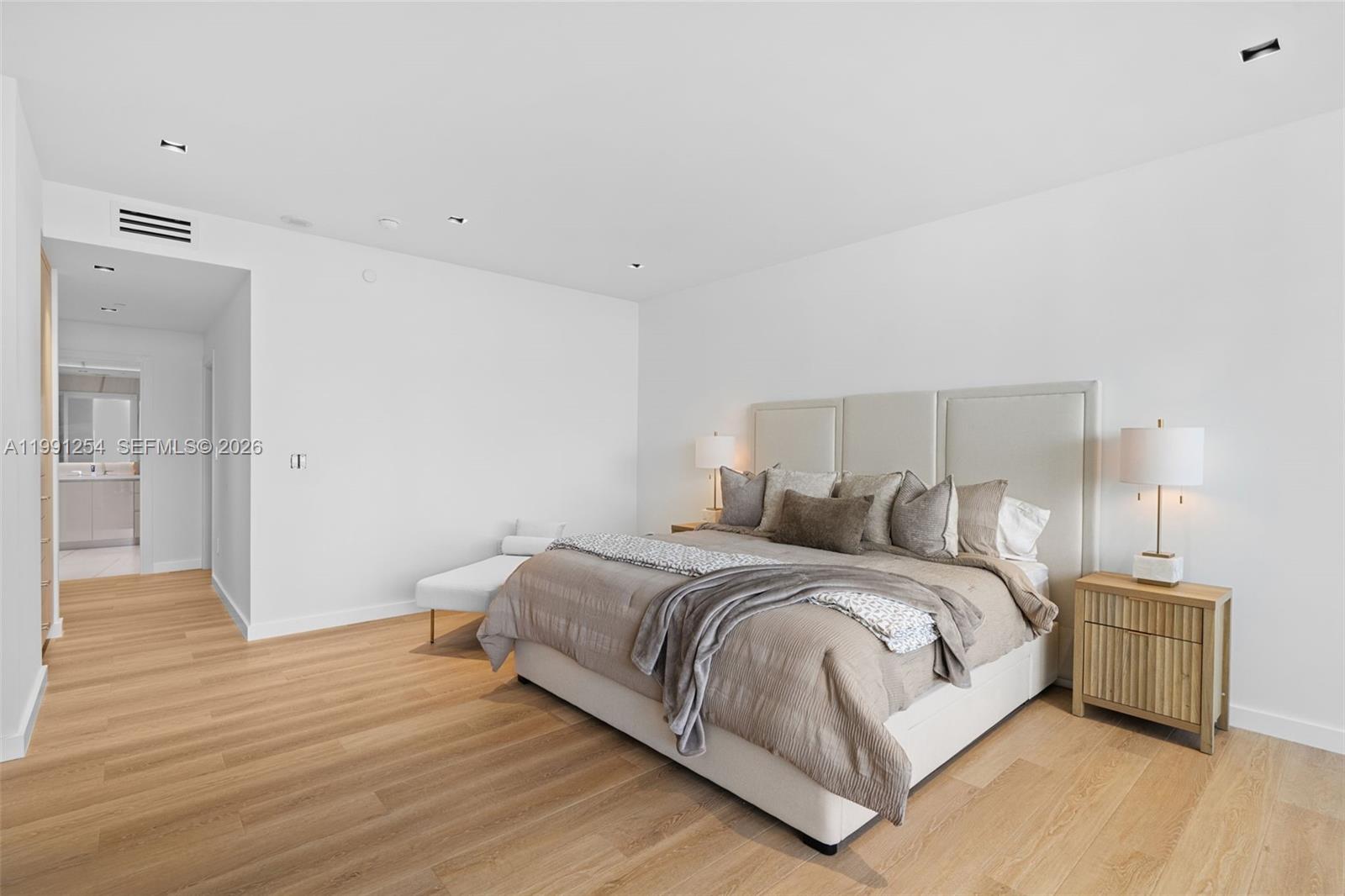 9601 Collins Ave #808 Bal Harbour, FL 33154