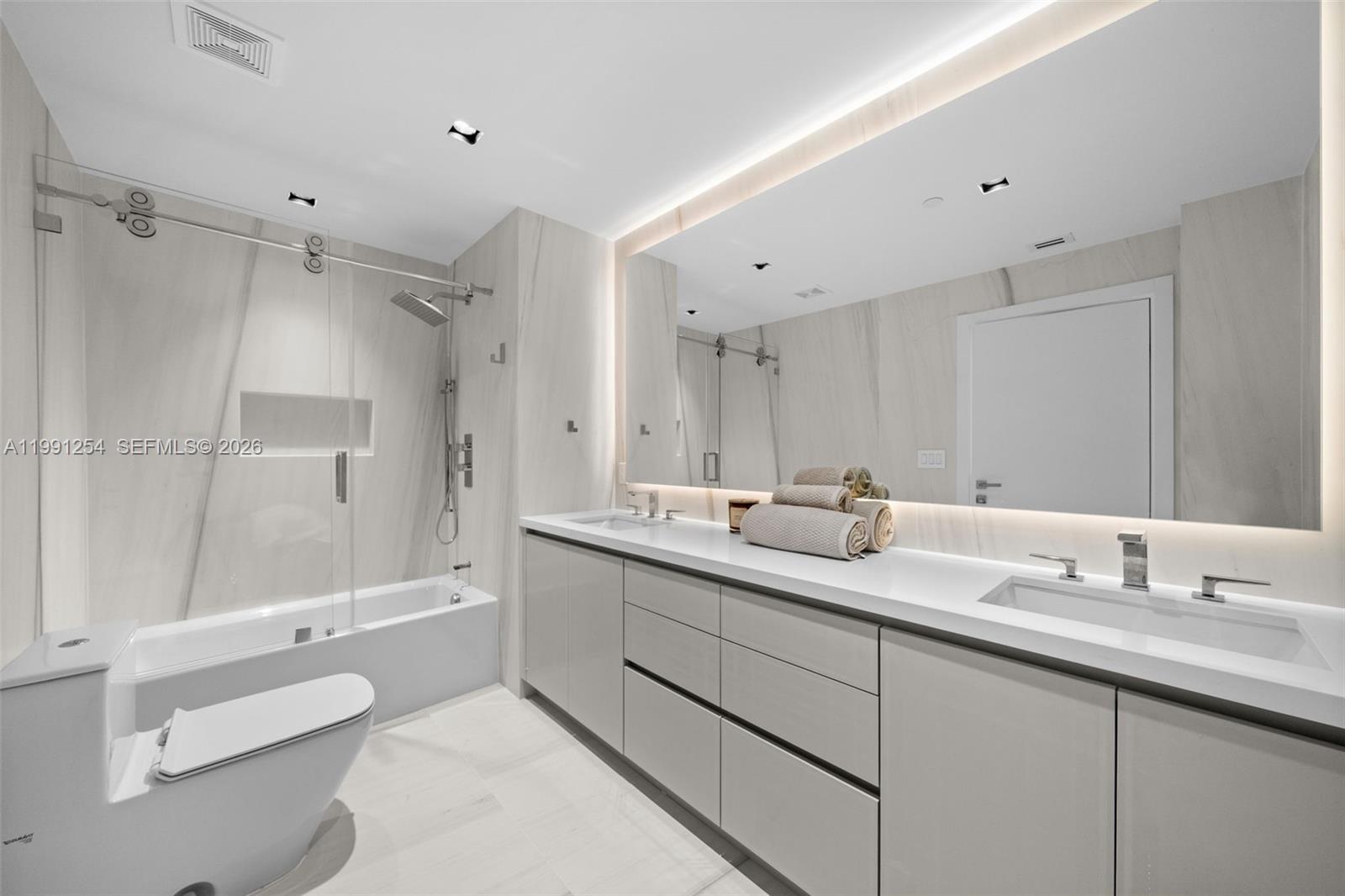 9601 Collins Ave #808 Bal Harbour, FL 33154