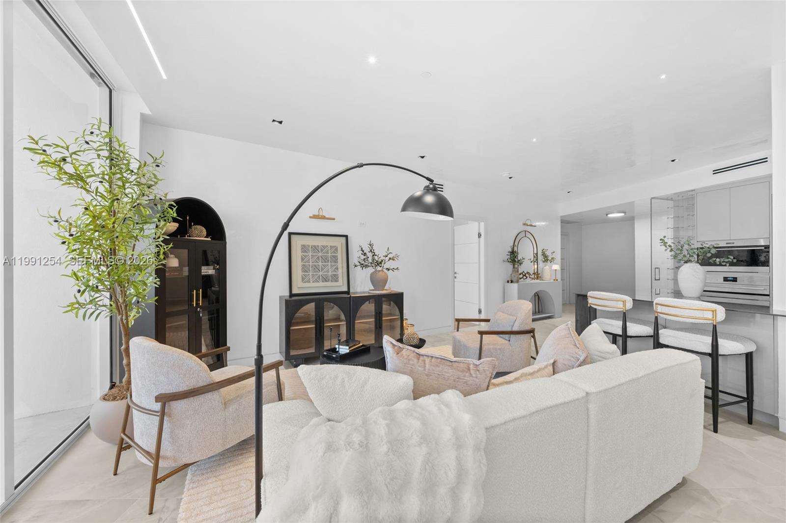 9601 Collins Ave #808 Bal Harbour, FL 33154