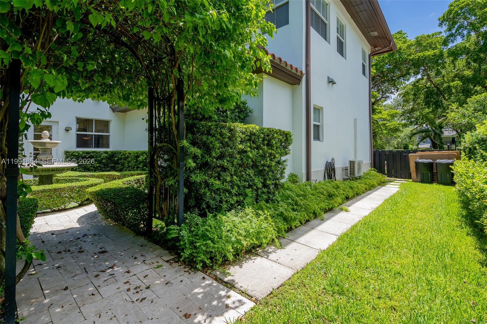 3919 Granada Blvd Coral Gables, FL 33134