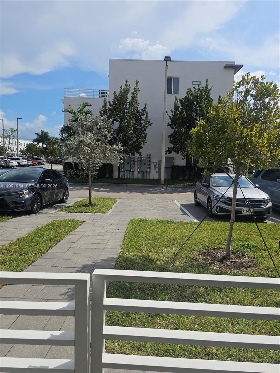 10250 NW 66th St #105 Doral, FL 33178