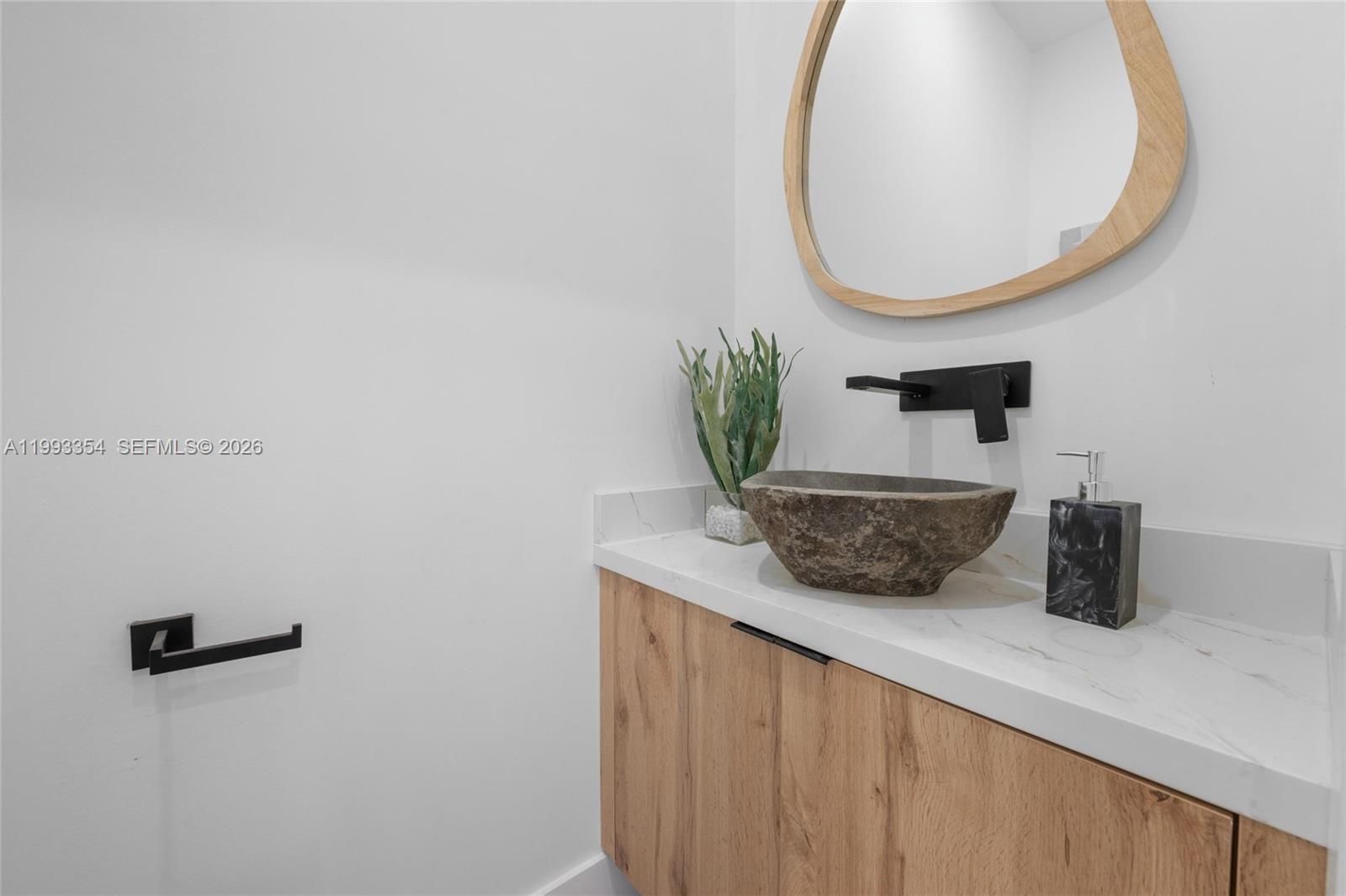 1207 Columbus Blvd Coral Gables, FL 33134