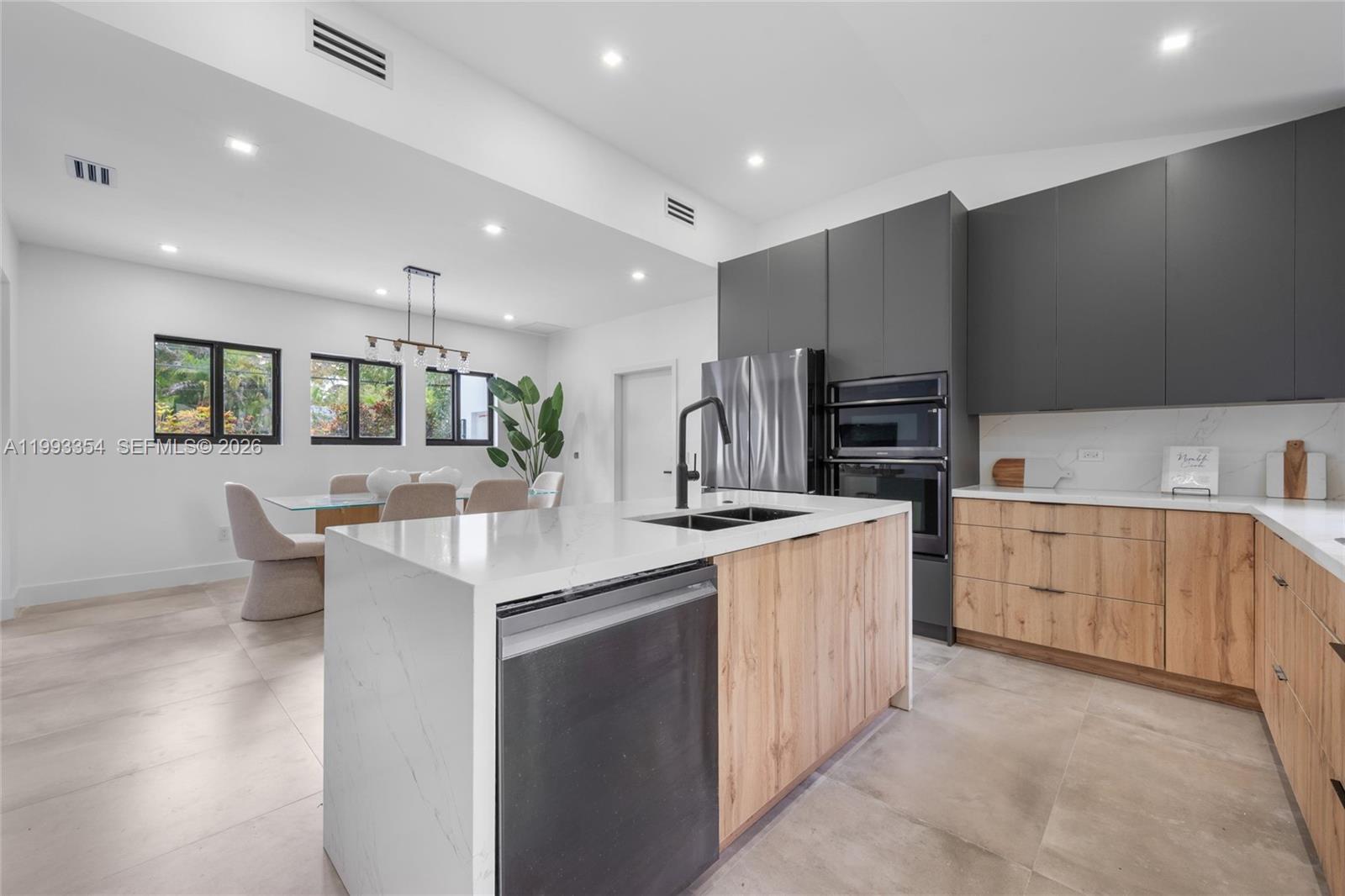 1207 Columbus Blvd Coral Gables, FL 33134