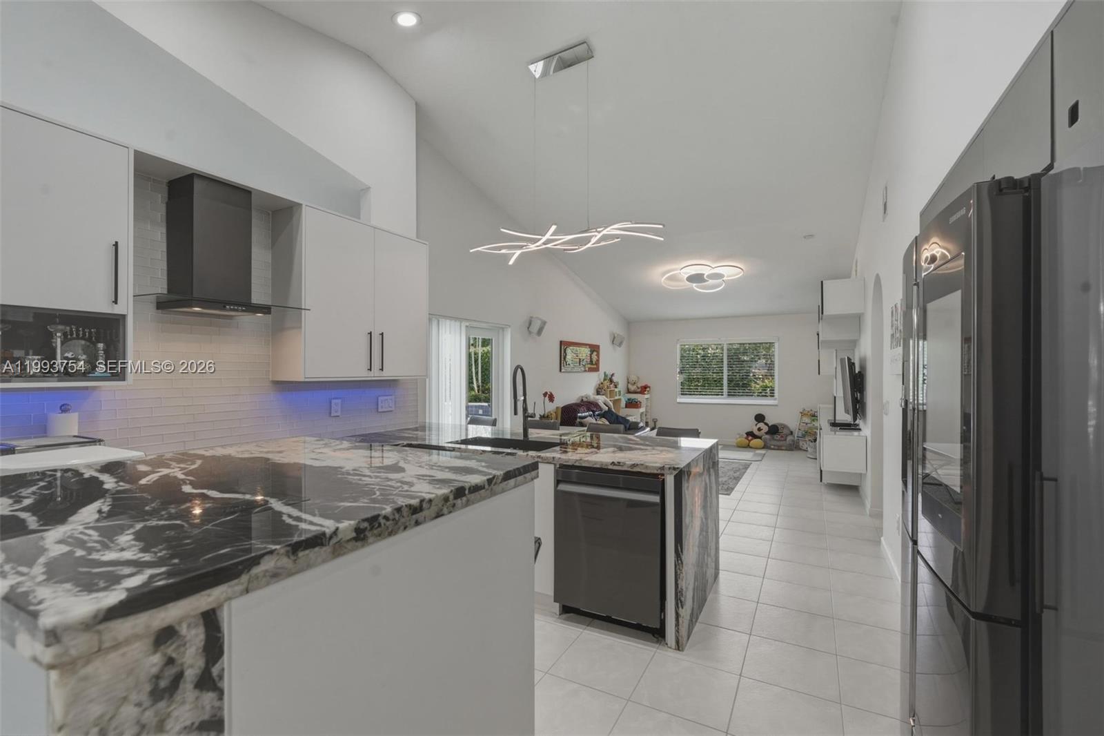 1510 SW 96th Ter Davie, FL 33324