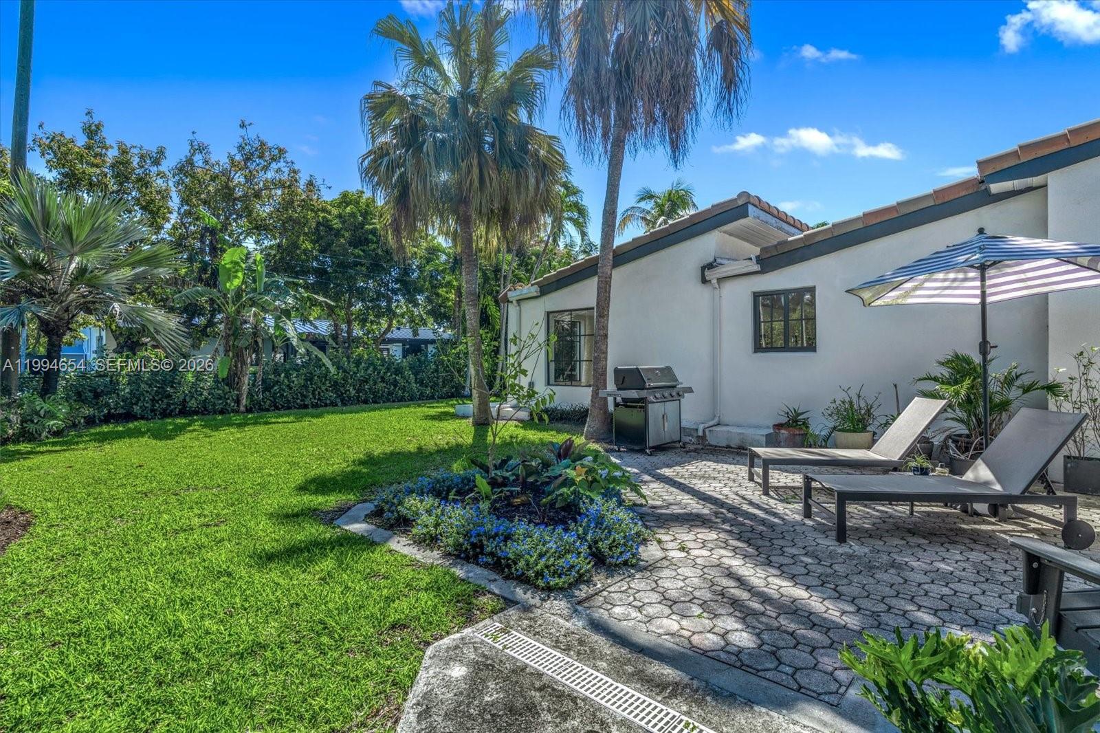 5943 SW 65th Ave South Miami, FL 33143