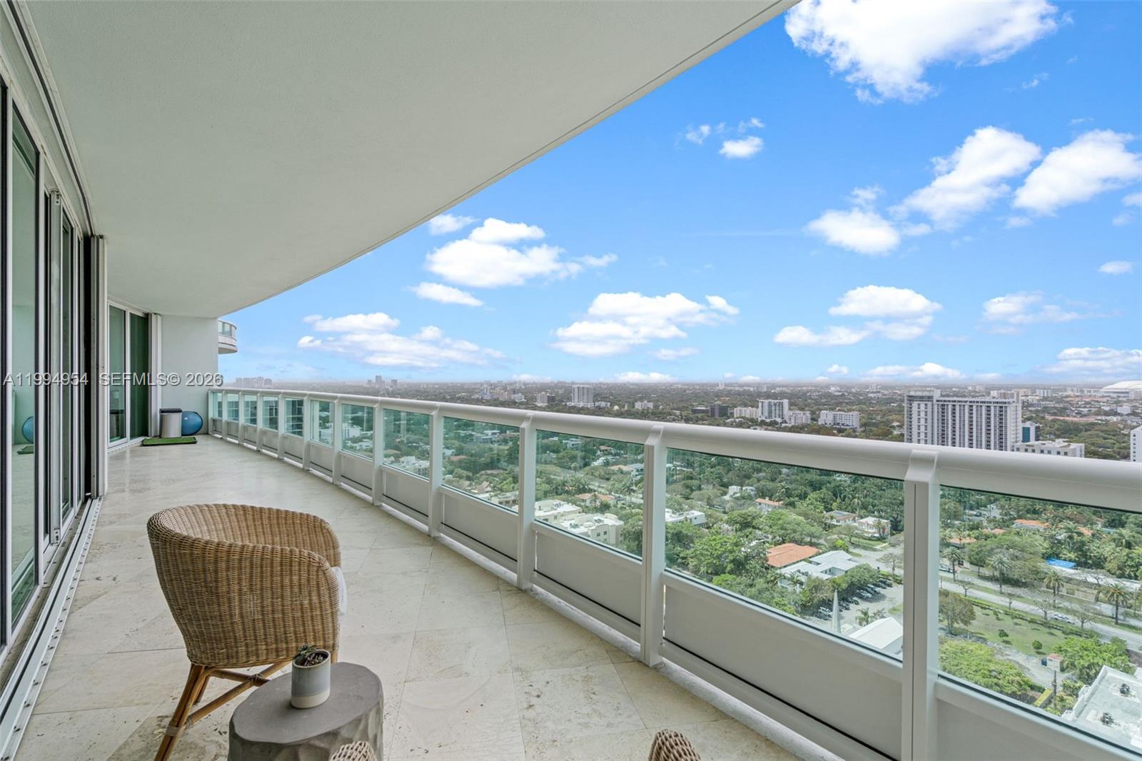 1643 Brickell Ave #2805 Miami, FL 33129