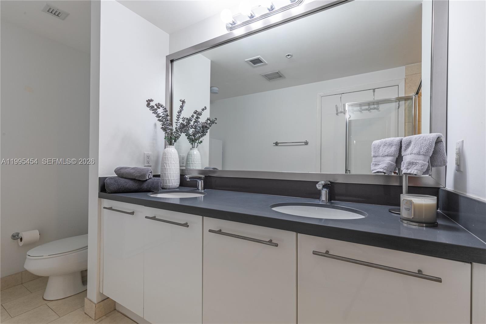 image The Ivy at Riverfront12