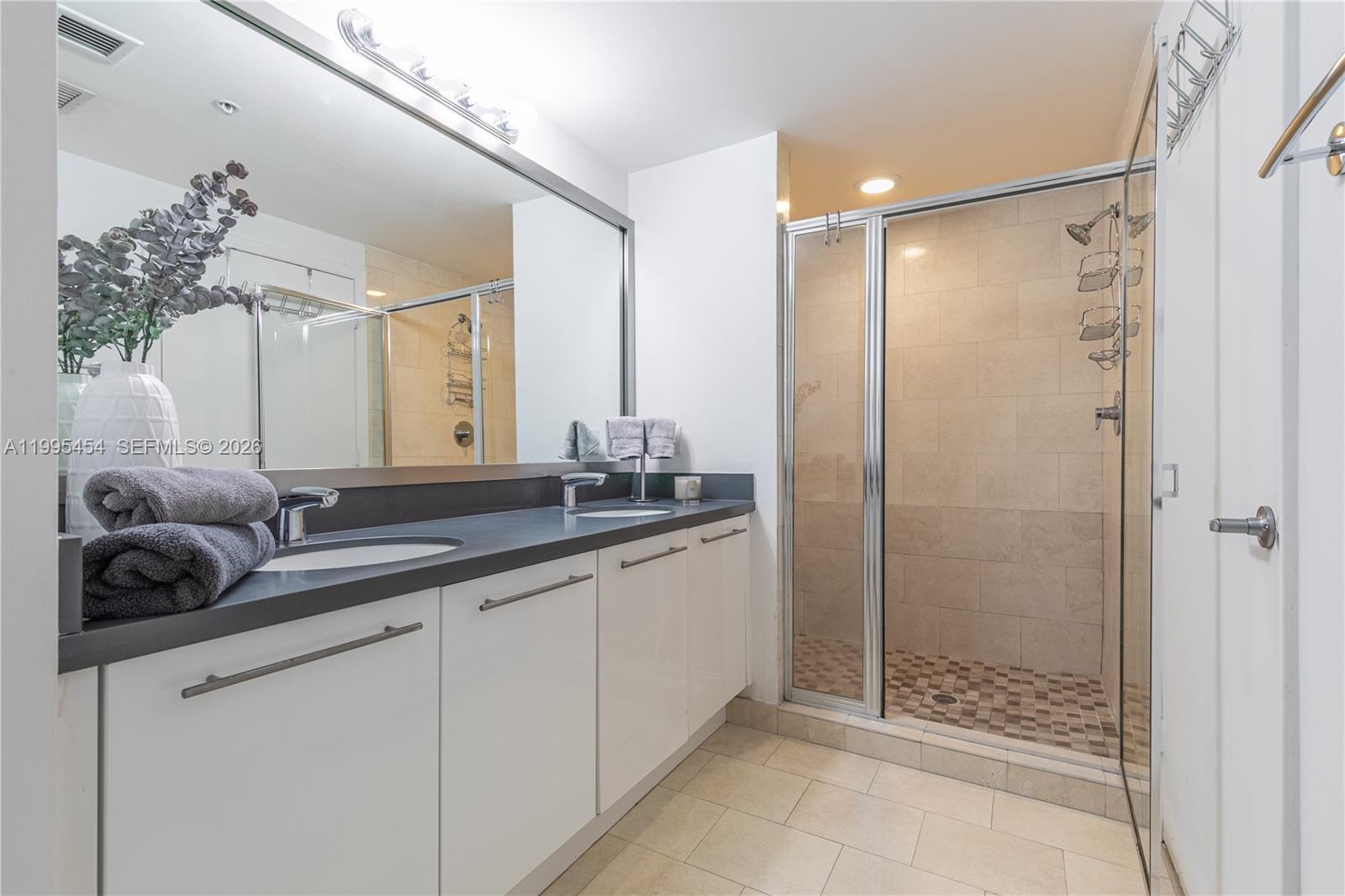 image The Ivy at Riverfront13