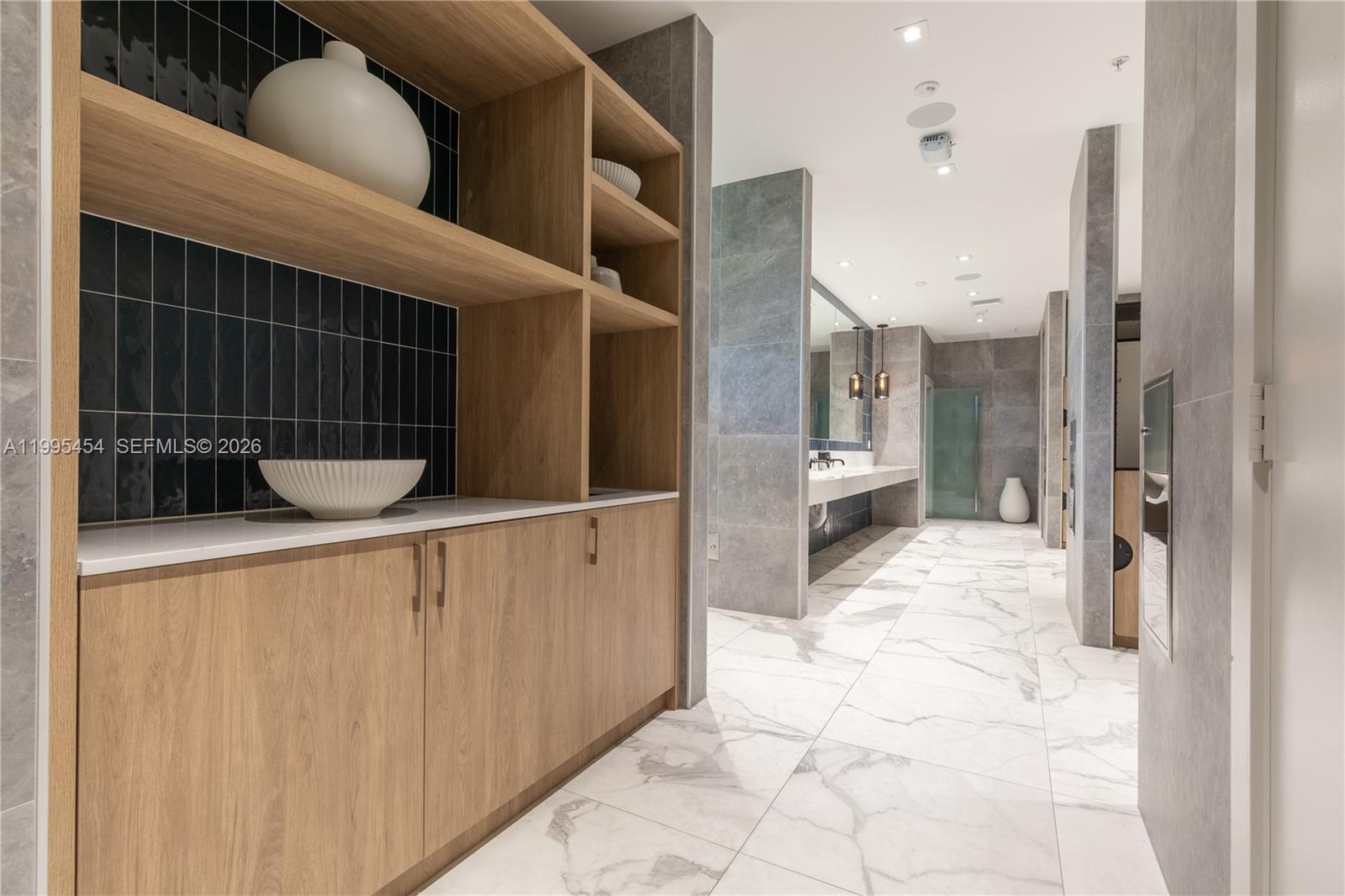 image The Ivy at Riverfront22