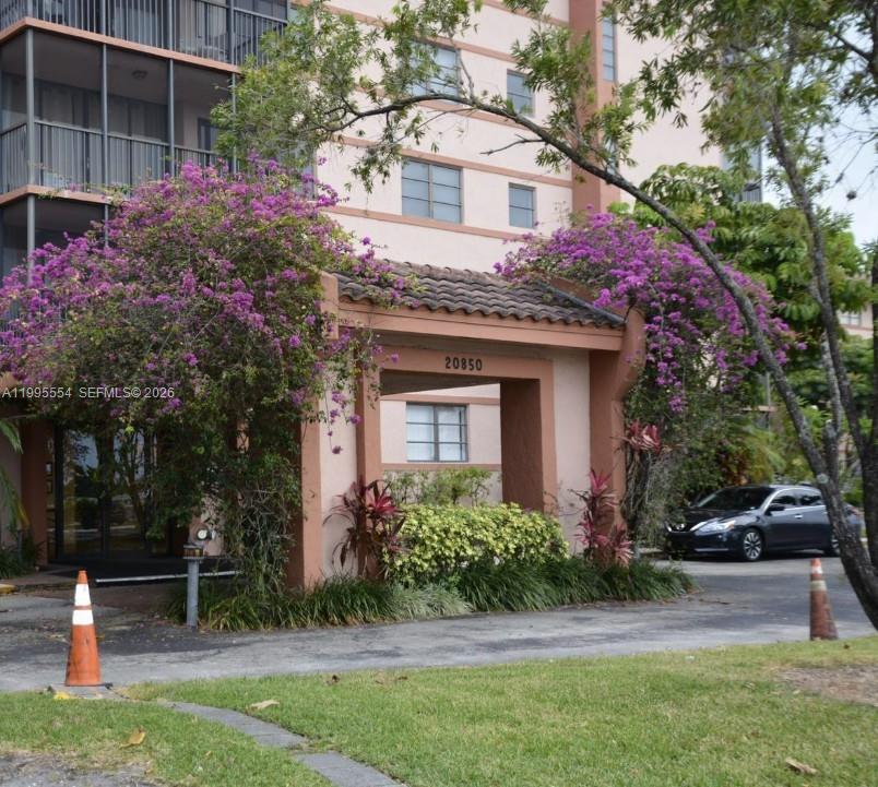 20850 San Simeon Way #408-5