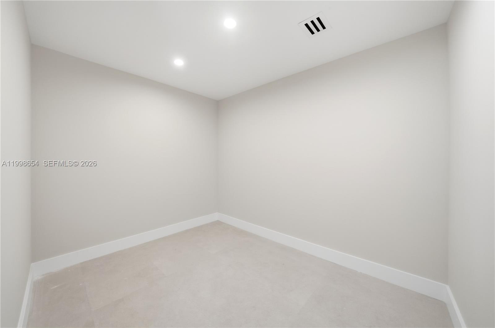 6332 SW 28th St Miami, FL 33155