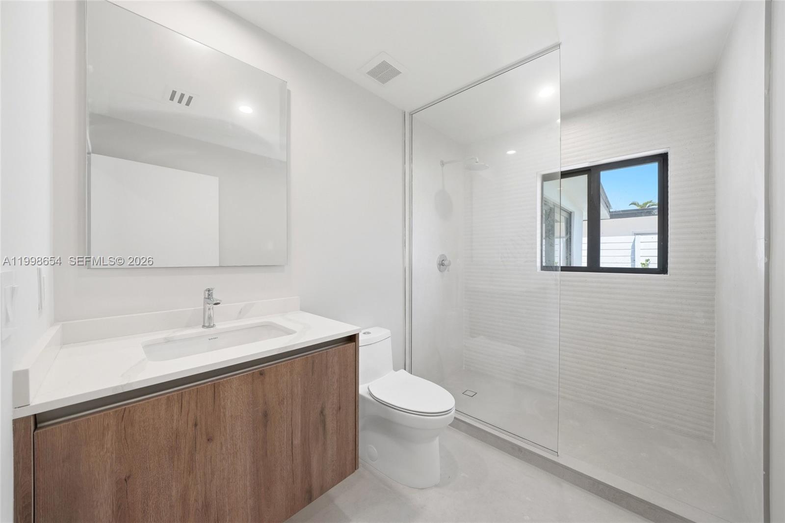 6332 SW 28th St Miami, FL 33155