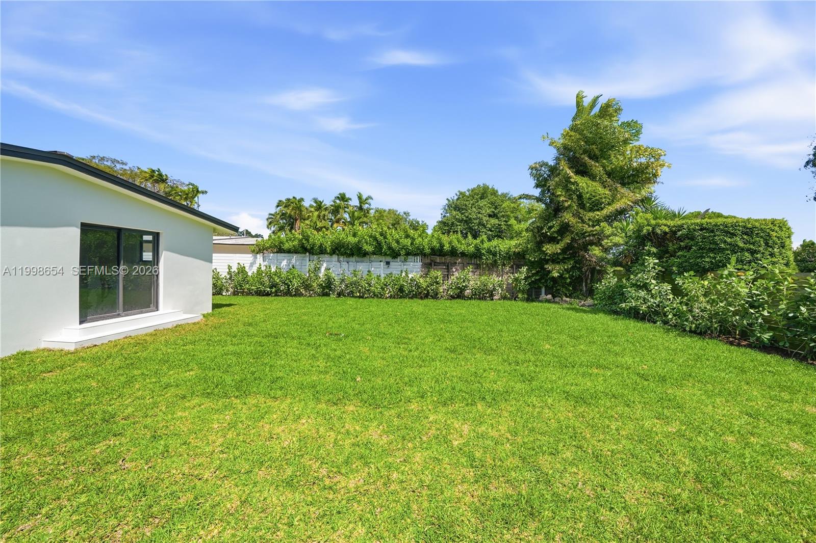 6332 SW 28th St Miami, FL 33155