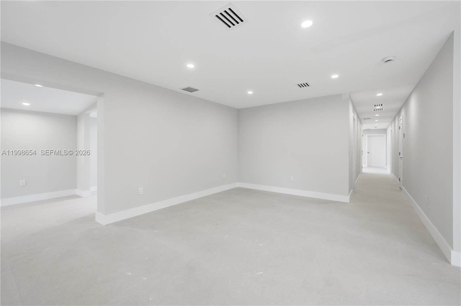 6332 SW 28th St Miami, FL 33155