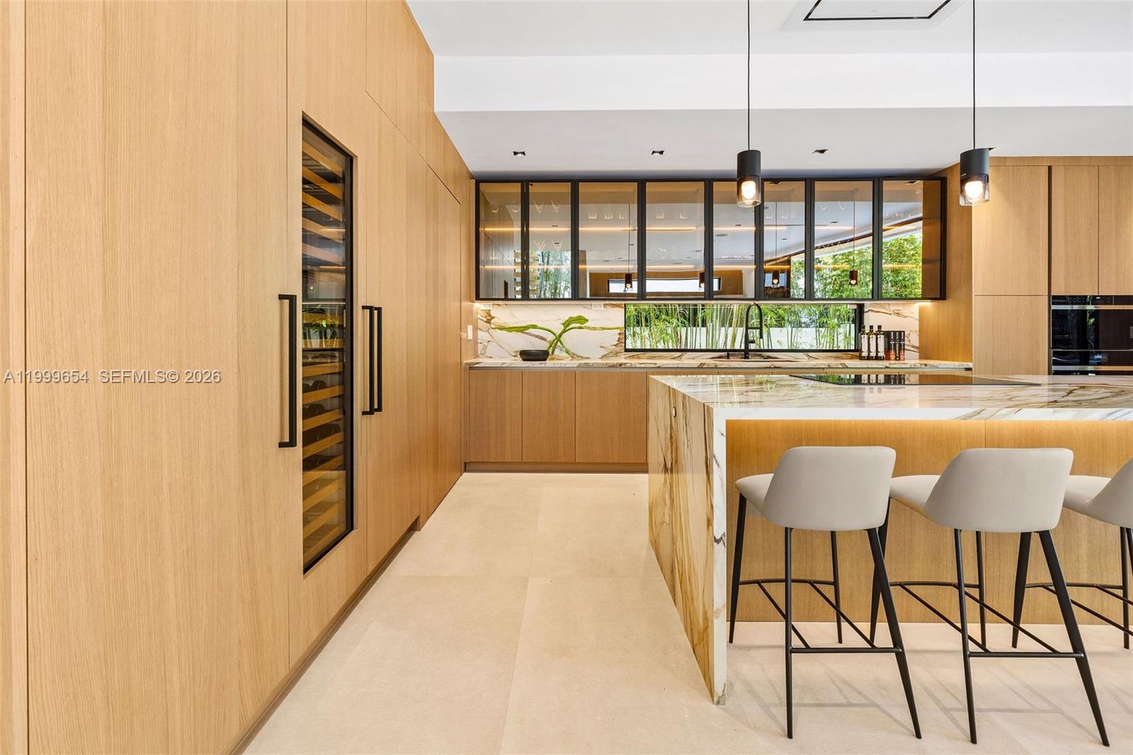 325 W 63rd St Miami Beach, FL 33141