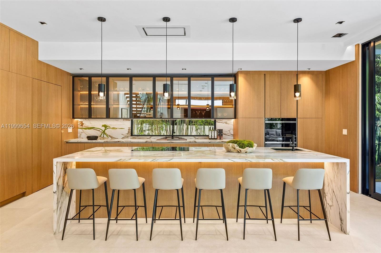 325 W 63rd St Miami Beach, FL 33141