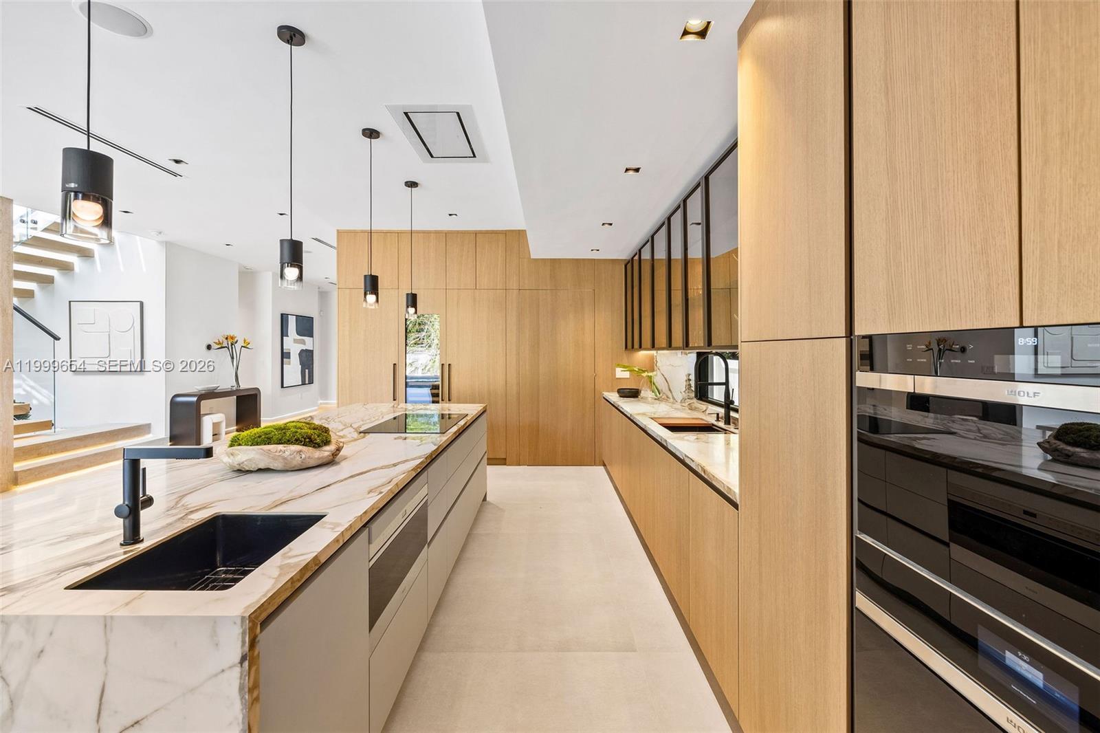 325 W 63rd St Miami Beach, FL 33141