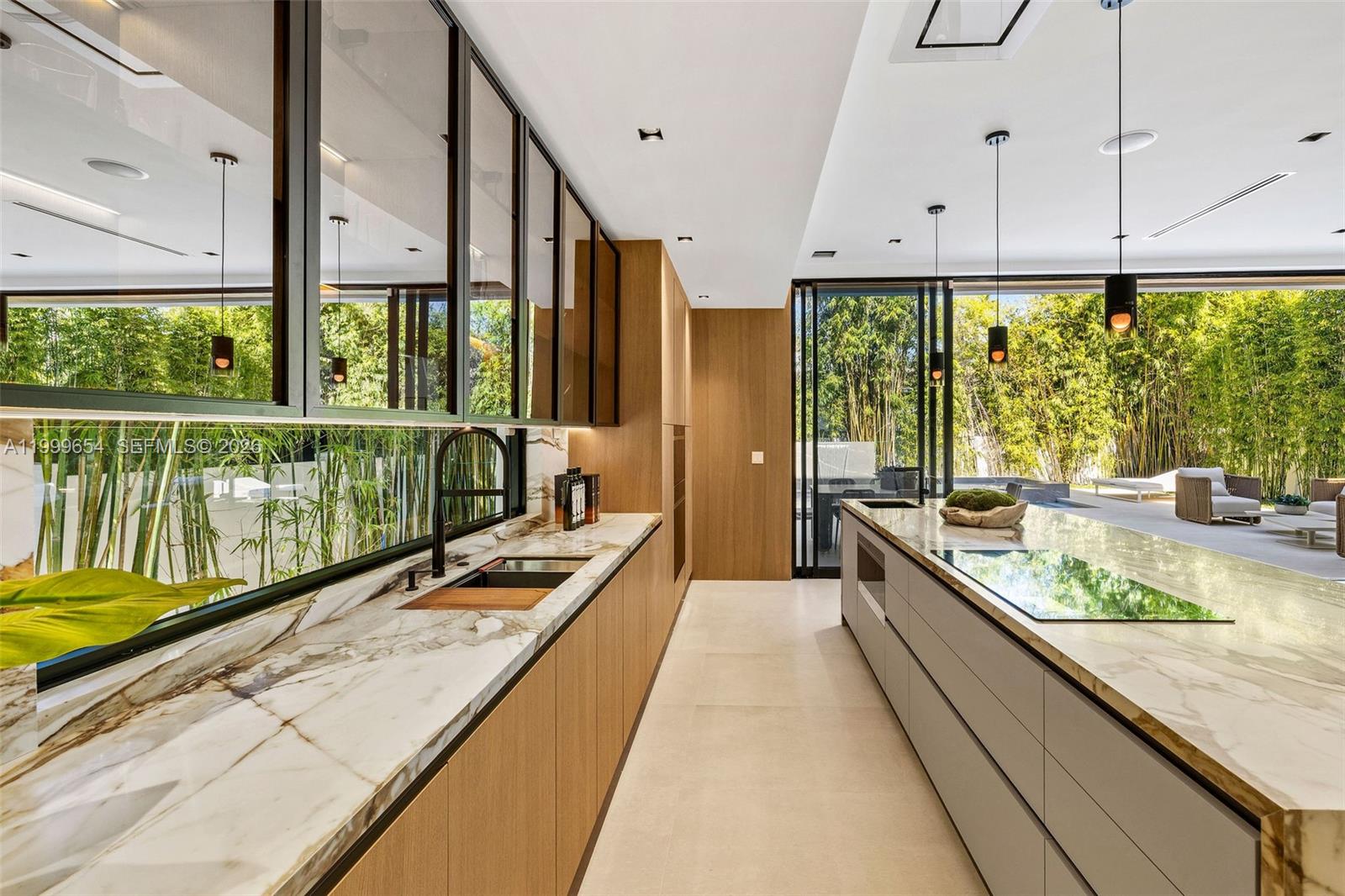 325 W 63rd St Miami Beach, FL 33141